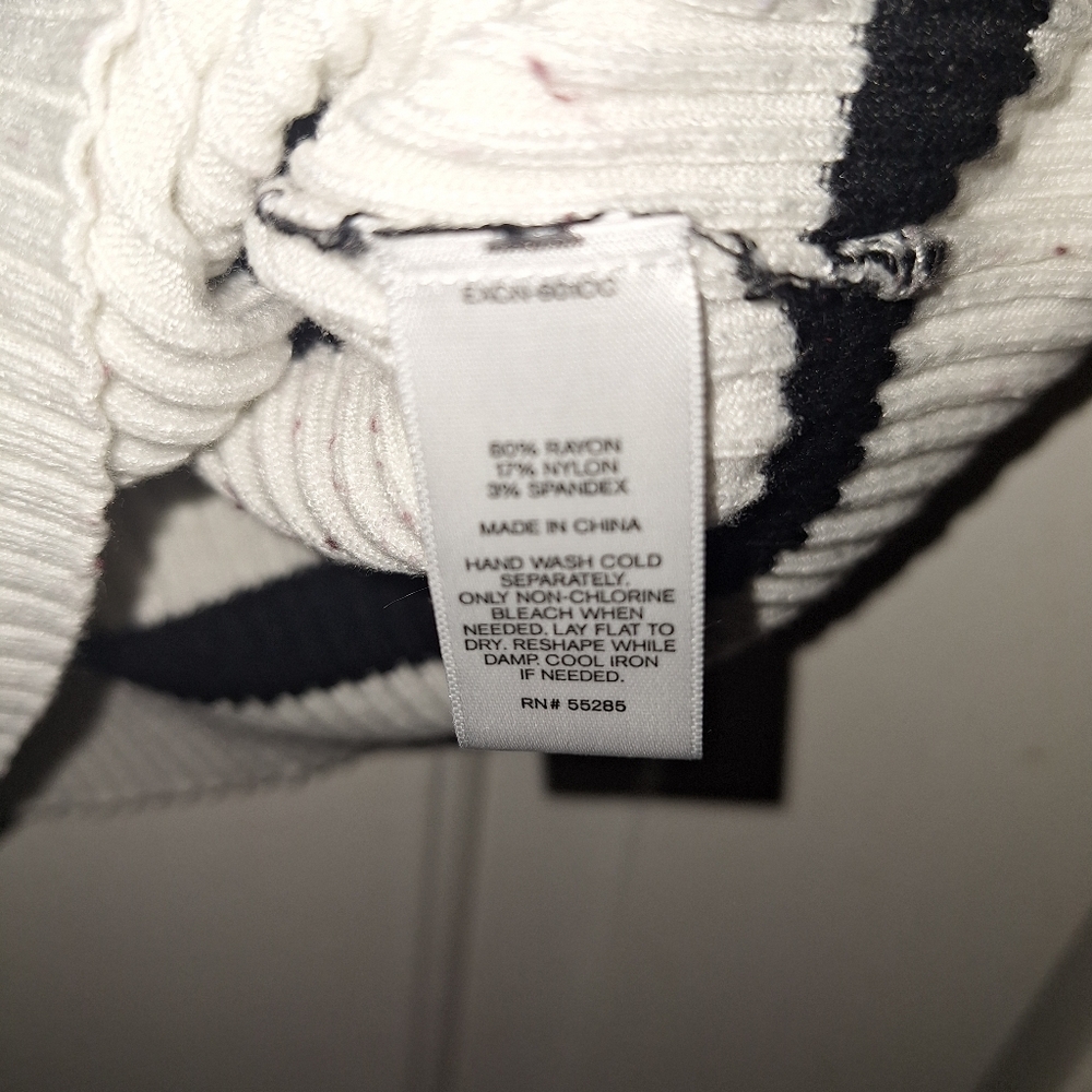 Express Striped Ribbed Sweater - Picture 5 of 5
